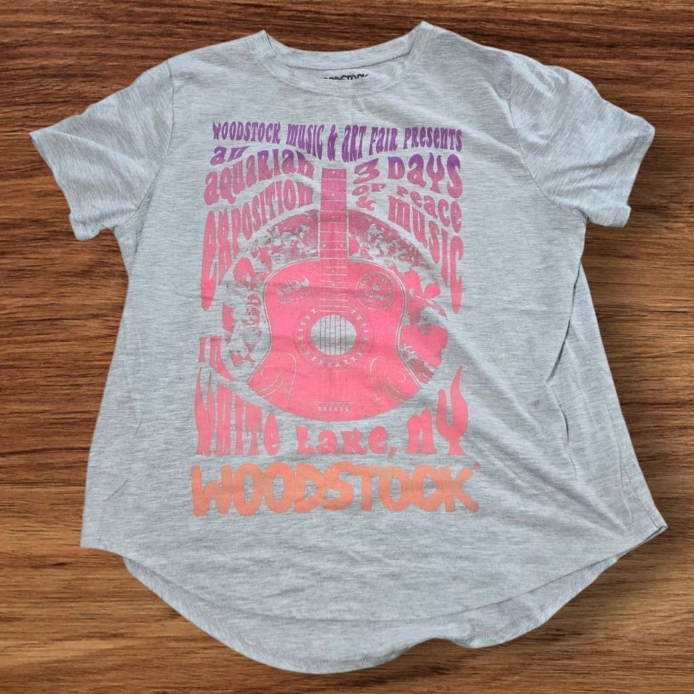 Woodstock Gray With Bright Colors Graphic T-Shirt Runs Small
